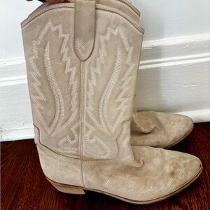 Toral Women's Cream Suede Western Boots. Size 40.